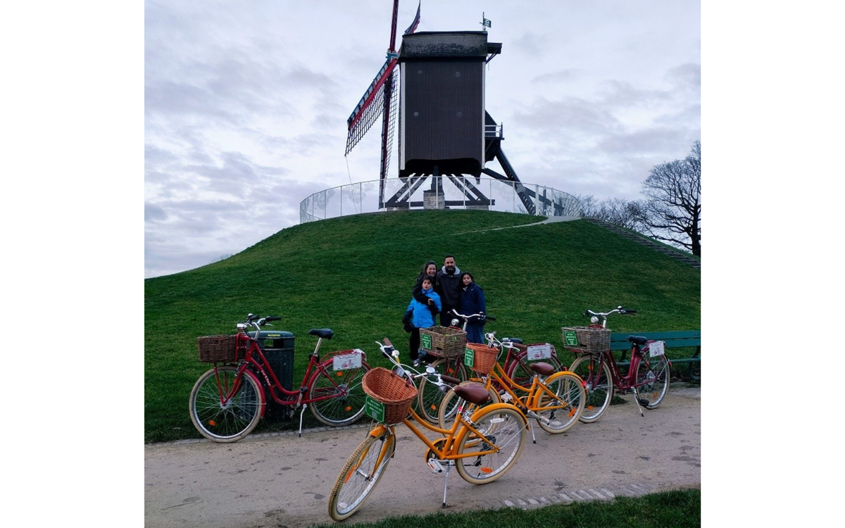 Retro Bike Tour - Premium Fietstour van 2.5 u door Brugge - afbeelding 7